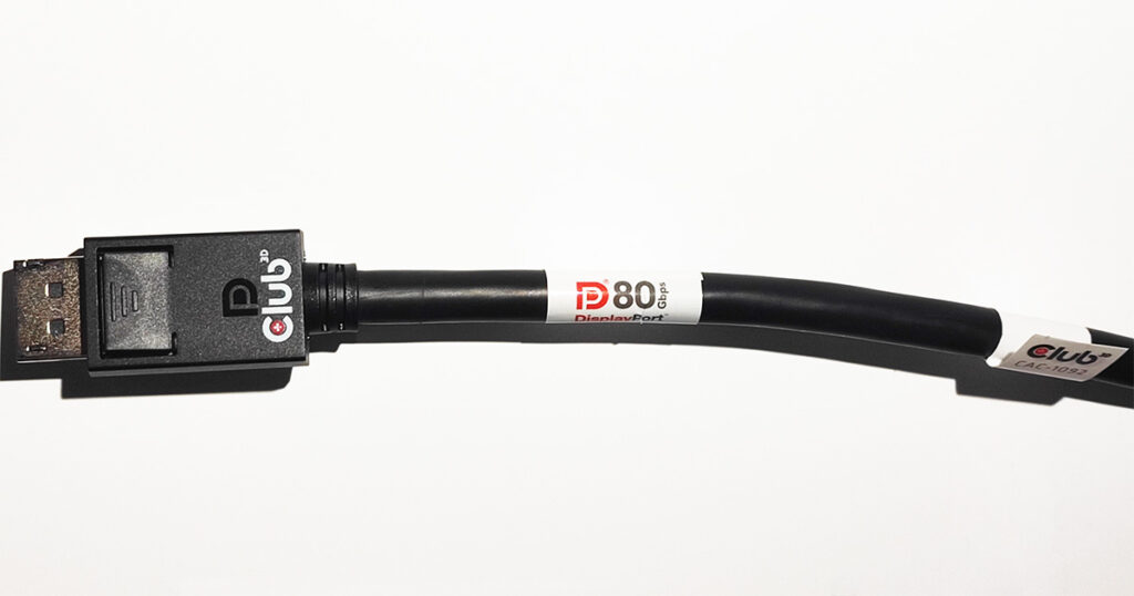 Club3D DP2.1 Cables 06