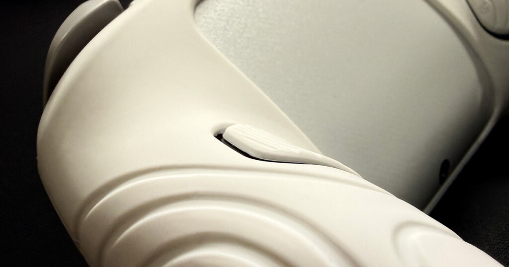 Switch 2 Pro-controller with Silicon-Cover 02