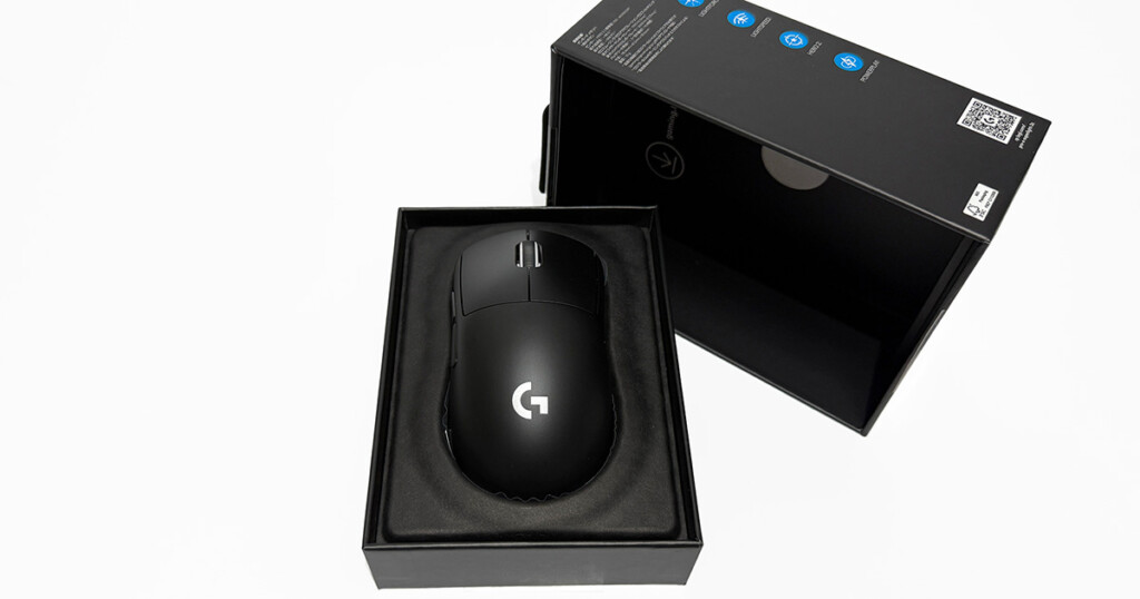 GPRO X SUPERLIGHT 2c Package